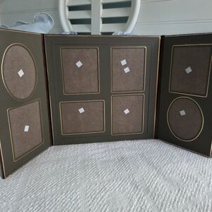 EUC Art Leather Photo Tri-fold Folio Photo Display